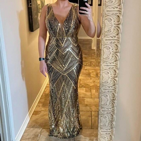 Luxe Sequin Cut out High Waisted Party Evening Formal Wedding Dress - Picture 9 of 12